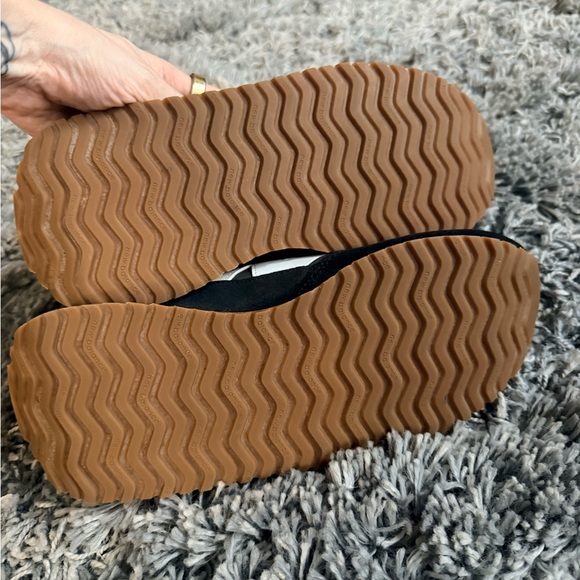 New Balance 237 - Picture 6 of 8